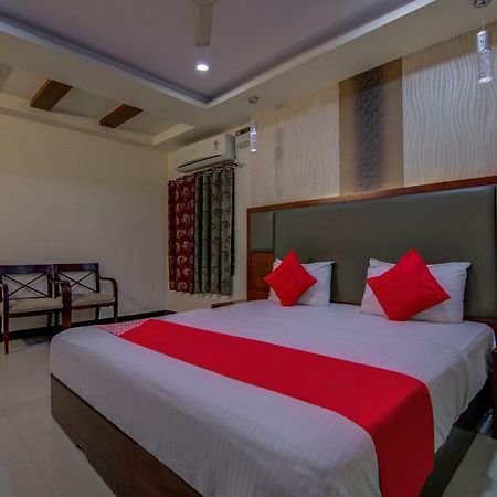 Oyo 14178 Hotel Sea City Visakhapatnam Exterior photo