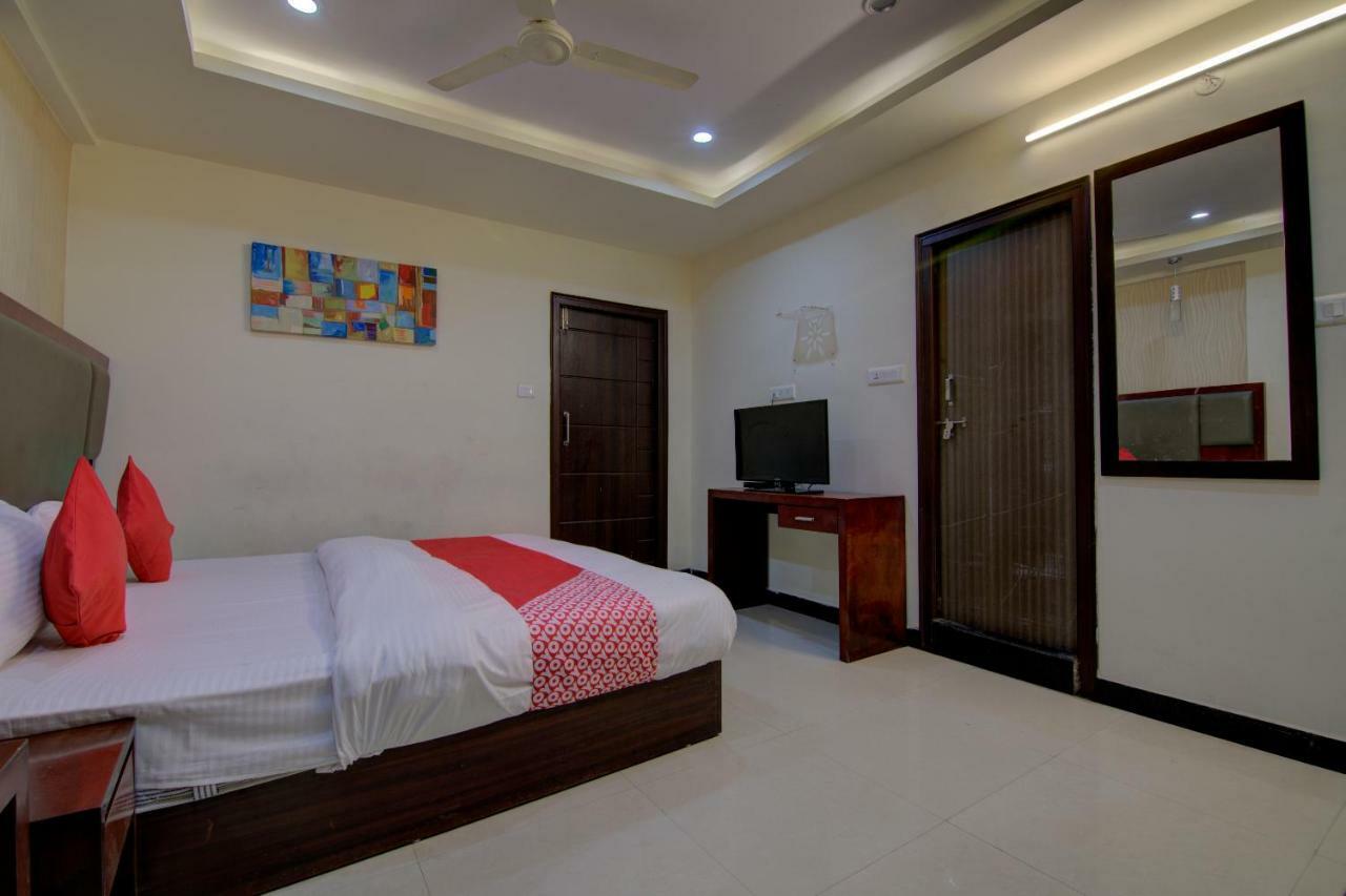 Oyo 14178 Hotel Sea City Visakhapatnam Exterior photo