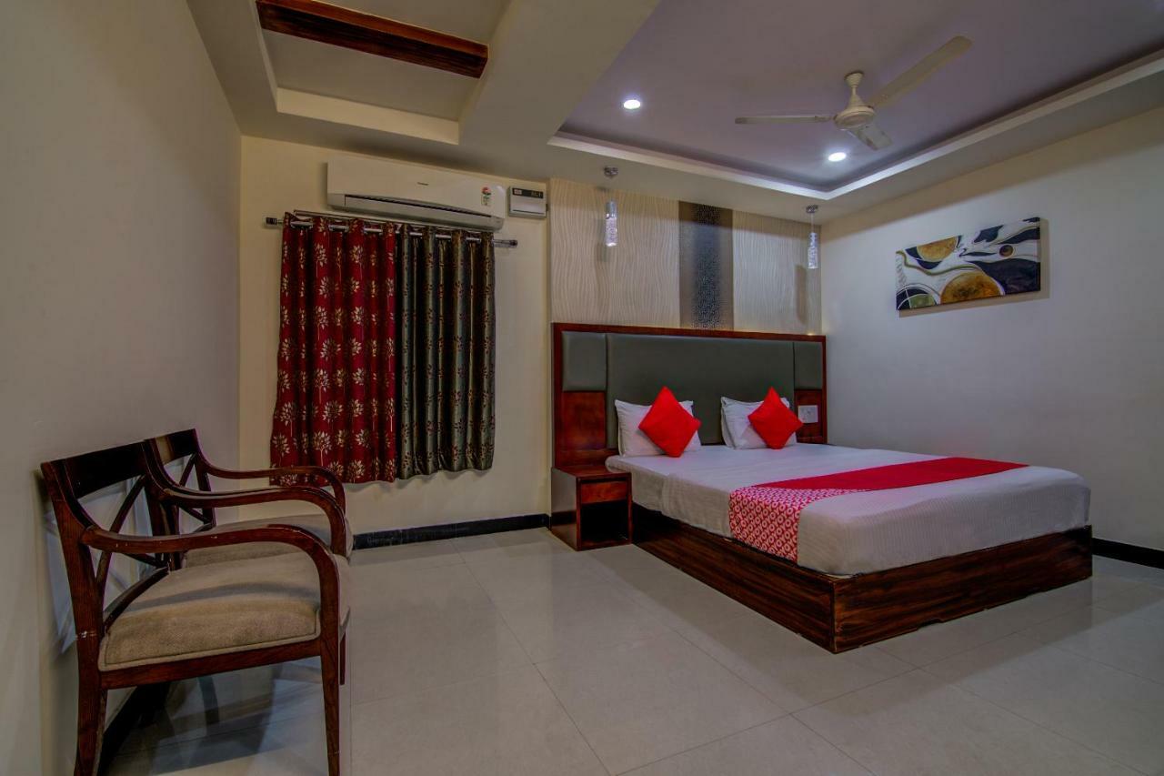 Oyo 14178 Hotel Sea City Visakhapatnam Exterior photo