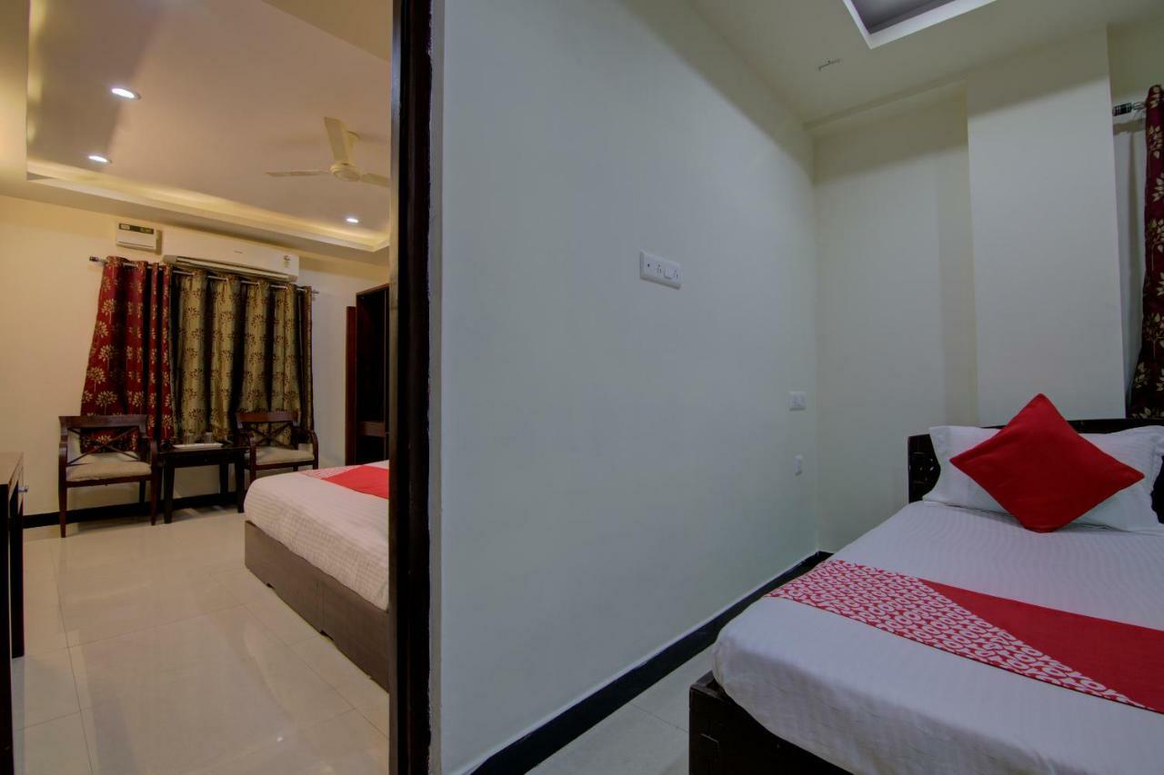 Oyo 14178 Hotel Sea City Visakhapatnam Exterior photo